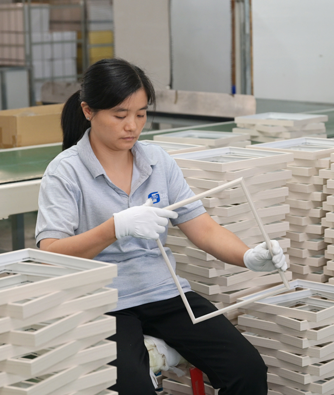 JinHuan Art & Craft Products Co., Ltd.