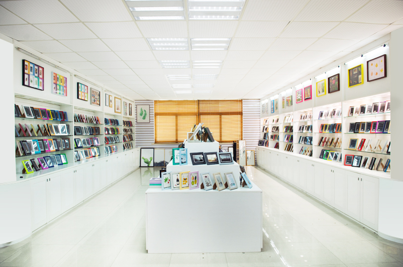 JinHuan Art & Craft Products Co., Ltd.
